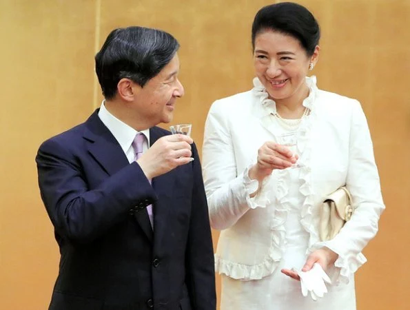 Emperor Naruhito and Empress Masako also visited an animal welfare center at Odate station in Akita