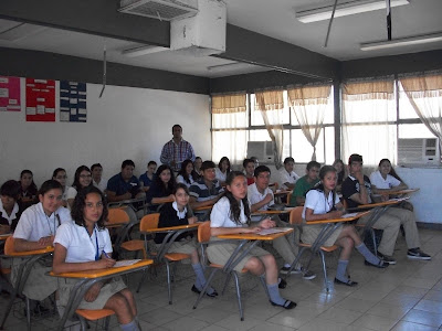 Destacan alumnos de secundaria de Sonora con buenas calificaciones en el País
