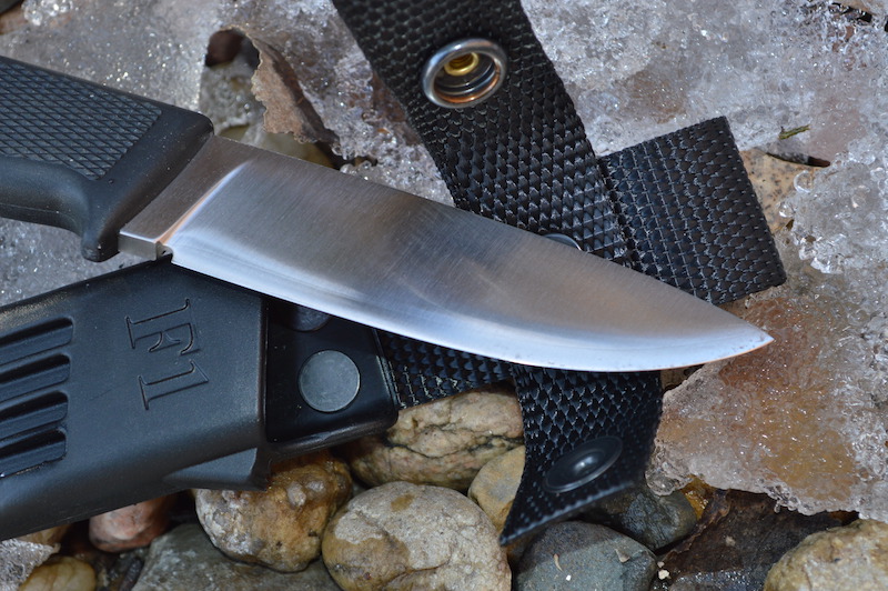 Reigning Survival Knife Champ Fallkniven F1, F1 Pro COS Steel Review