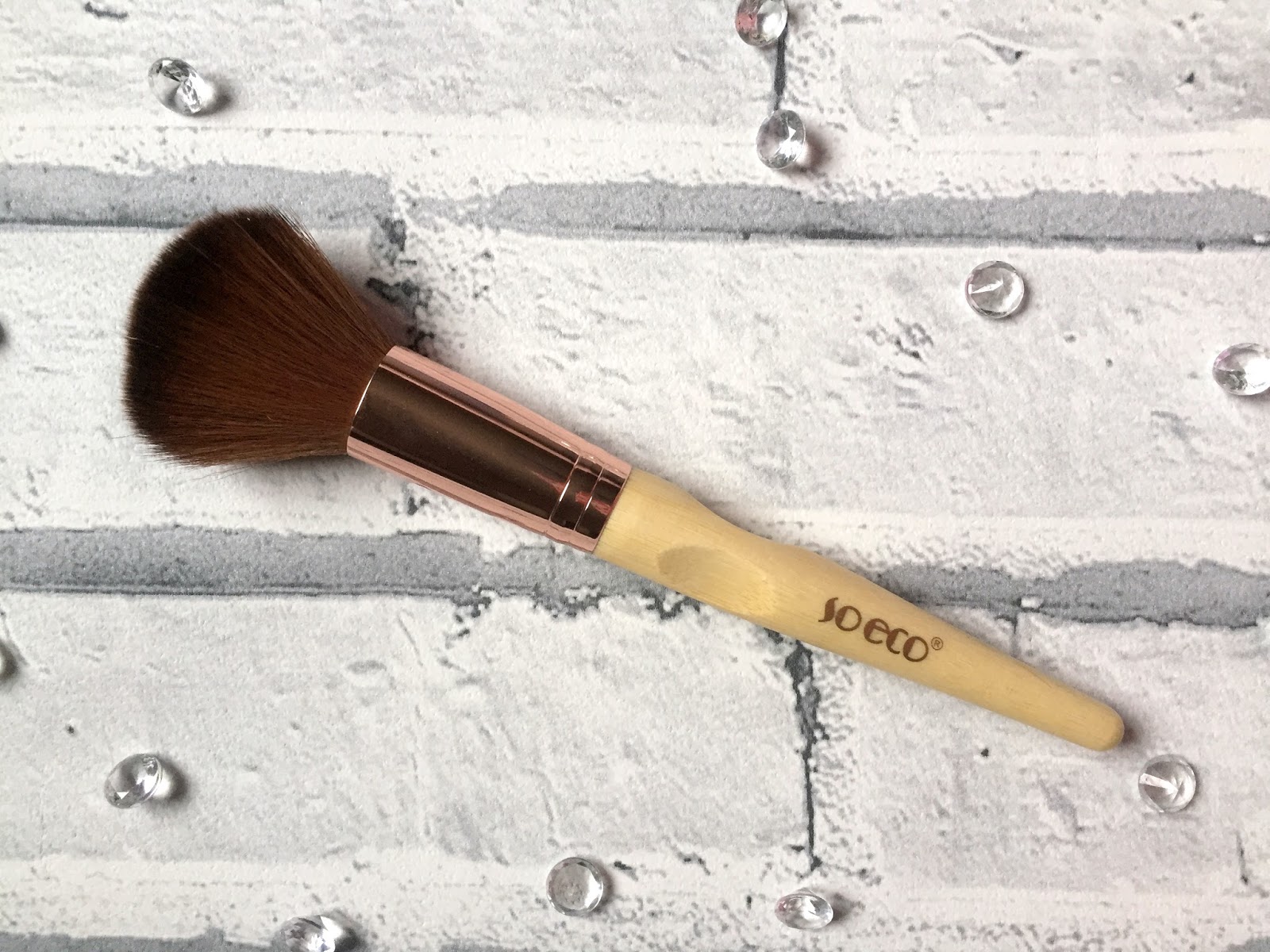The So Eco Blush Brush A Review Mammaful Zo Beauty, Life, Plus Size Fashion & More