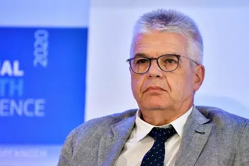 ΠΟΕΔΗΝ: Καλούν σε απολογία τον καθηγητή Γώγο