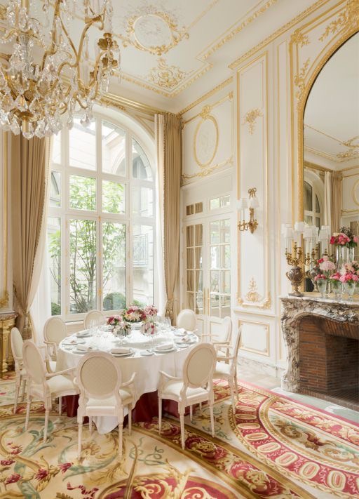 Events: The Ritz Paris’ Amazing 5-Day Auction of 3,500 Lots of Beautiful Pre-Renovation Items