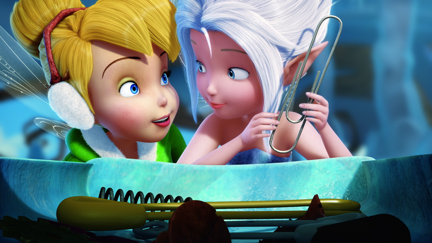 POSTERS, IMÁGENES, TRAILERS Y CLIPS DE LA PELÍCULA "TINKER BELL Y EL
