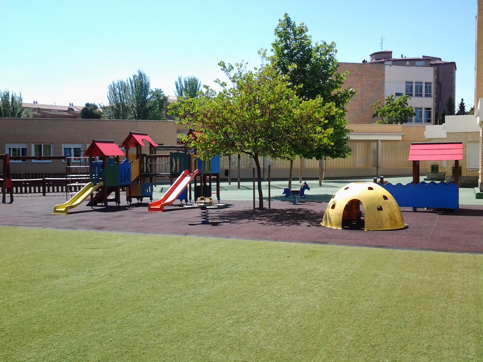 Ideas para "crear y disfrutar" El patio del colegio