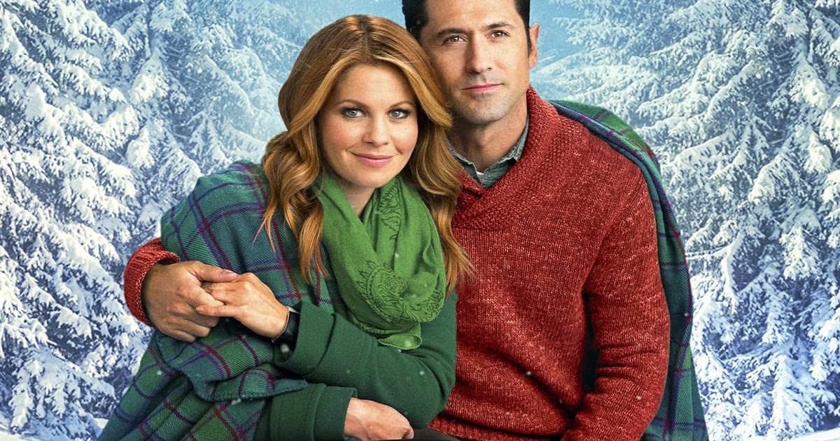 Christmas Under Wraps (2014)