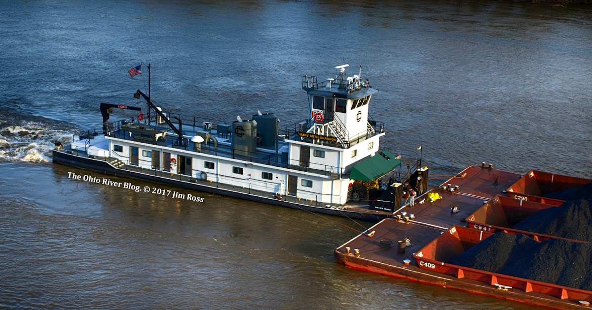Ohio River Blog Three Crounse boats