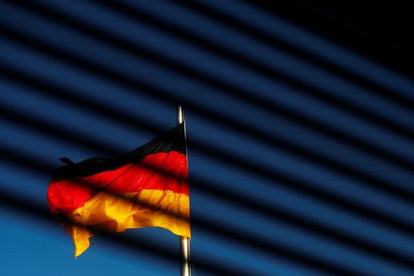 ألمانيا تدفع 800,000 أورو للاستمرار في استخدام ويندوز 7