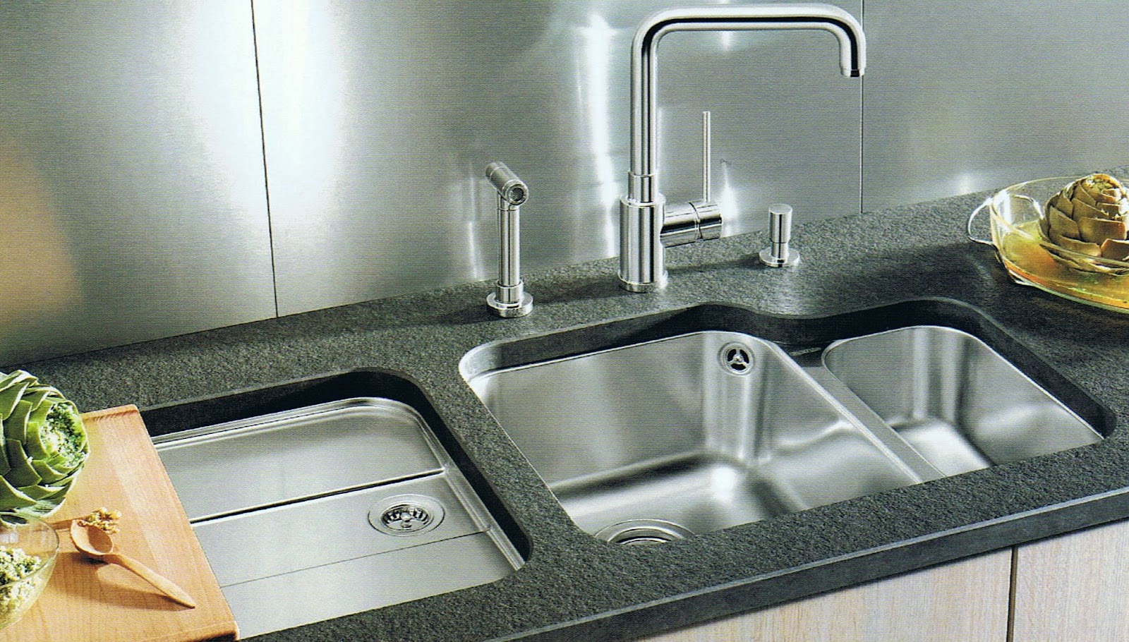 AZUL & BLUE: Fregaderos y residuos I