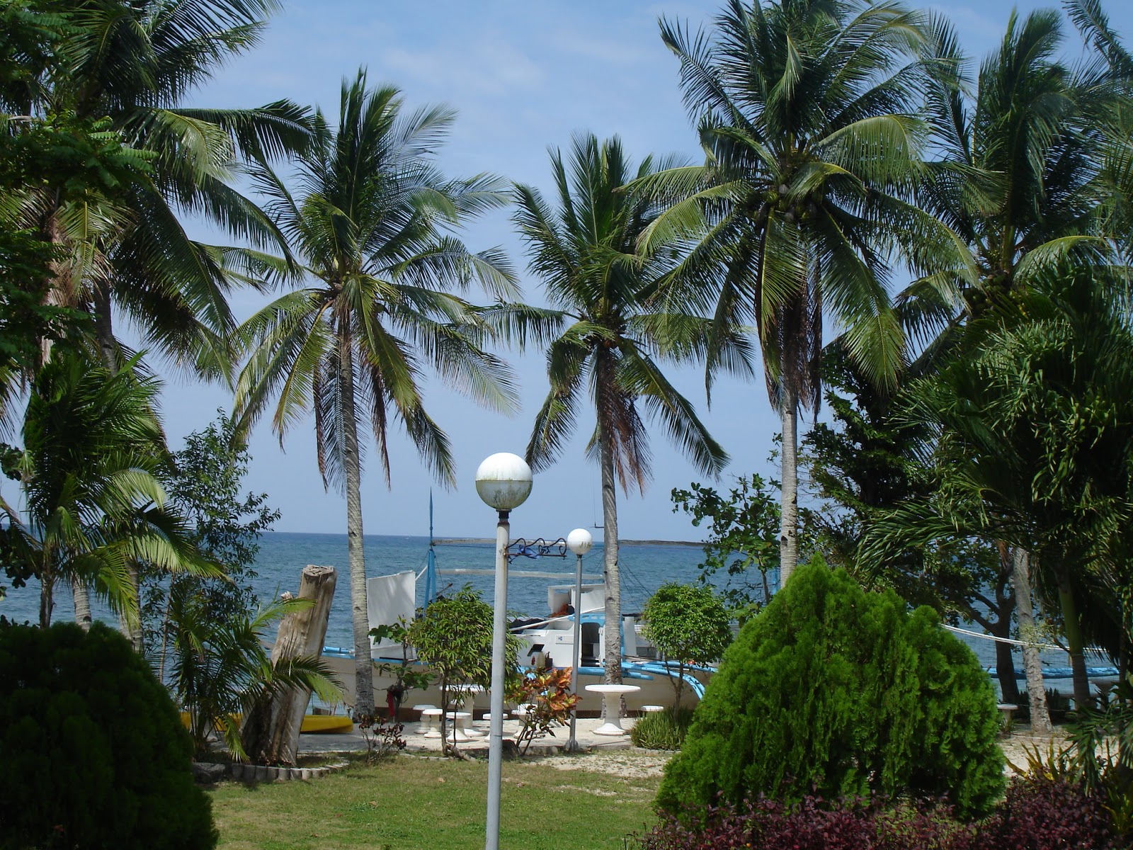 Apa Tujuan Penulis Menampilkan Teks Pesona Pantai Senggigi
