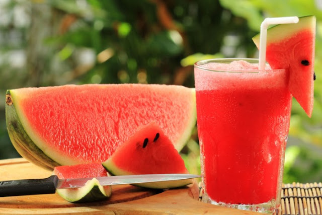 http://1.bp.blogspot.com/-1IyGaWMVcLg/Vh3qqOe6FjI/AAAAAAAAA5U/XHfE2MRd-Jg/s1600/6-drinks-for-a-fla-tummy-2.jpg