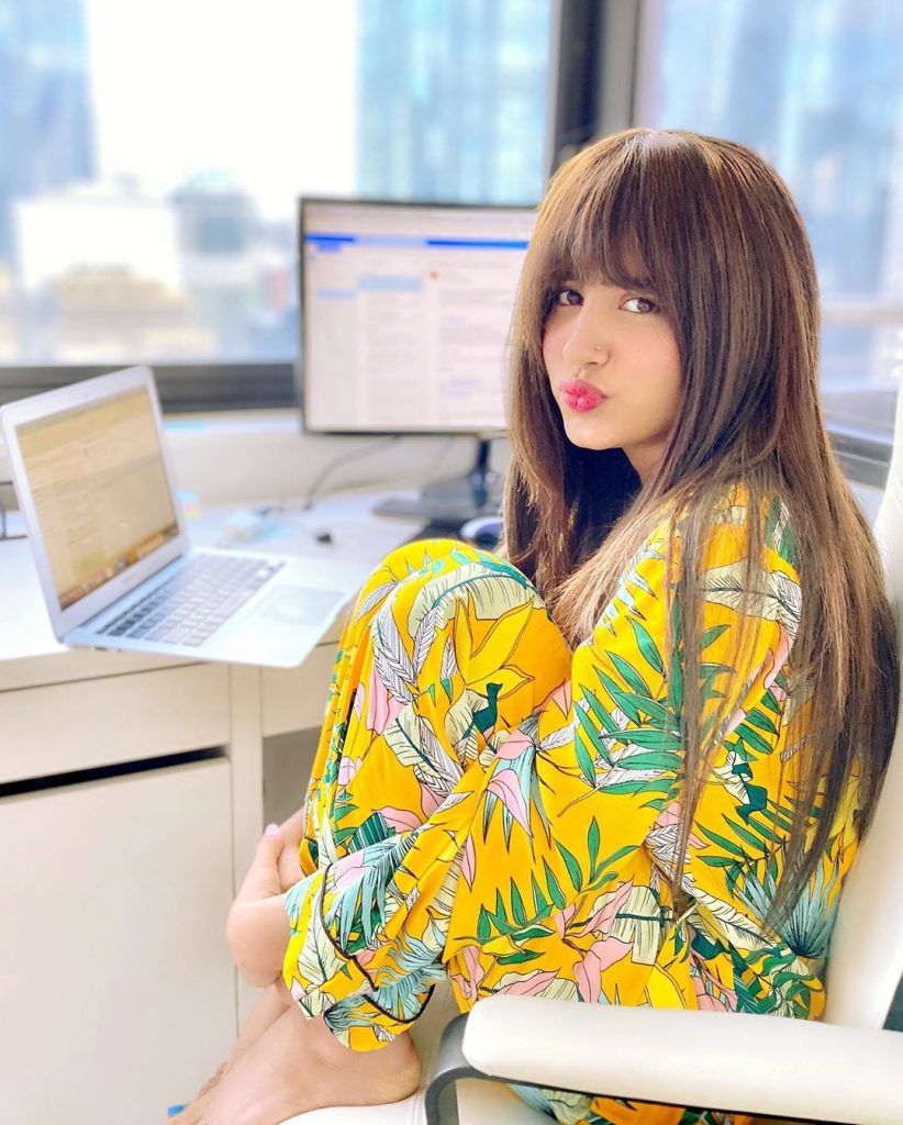 Saniya Shamshad New Refreshing Pictures are Good Motivation for Vacations Saniya Shamshad New Refreshing Pictures are Good Motivation for Vacations