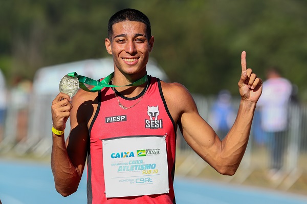 CBAt confirma vaga de Lucas Vilar em Tóquio nos 200m; Caio Bonfim abre
