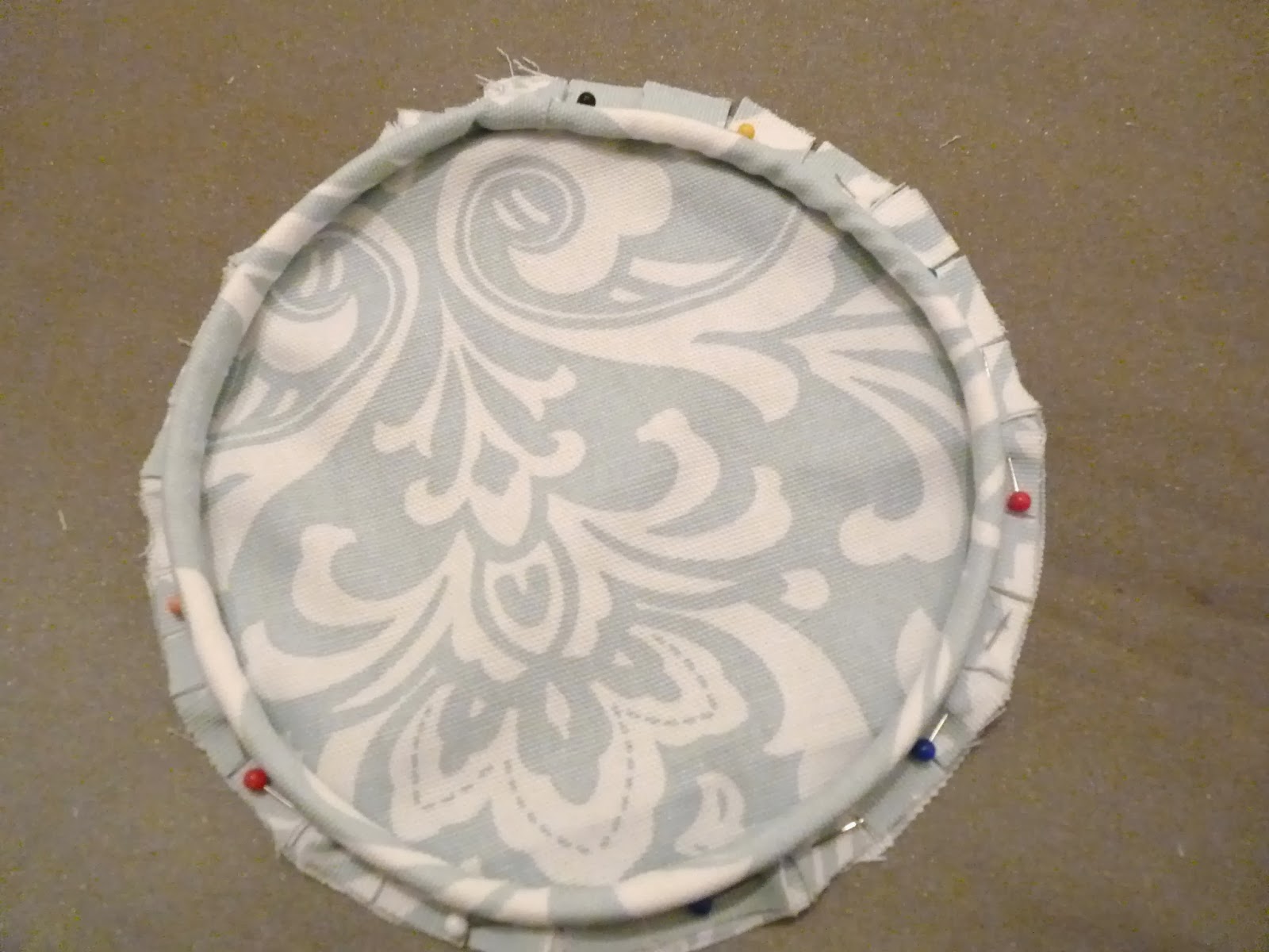 d i y d e s i g n How To Sew A Custom BolsterCushion Cover