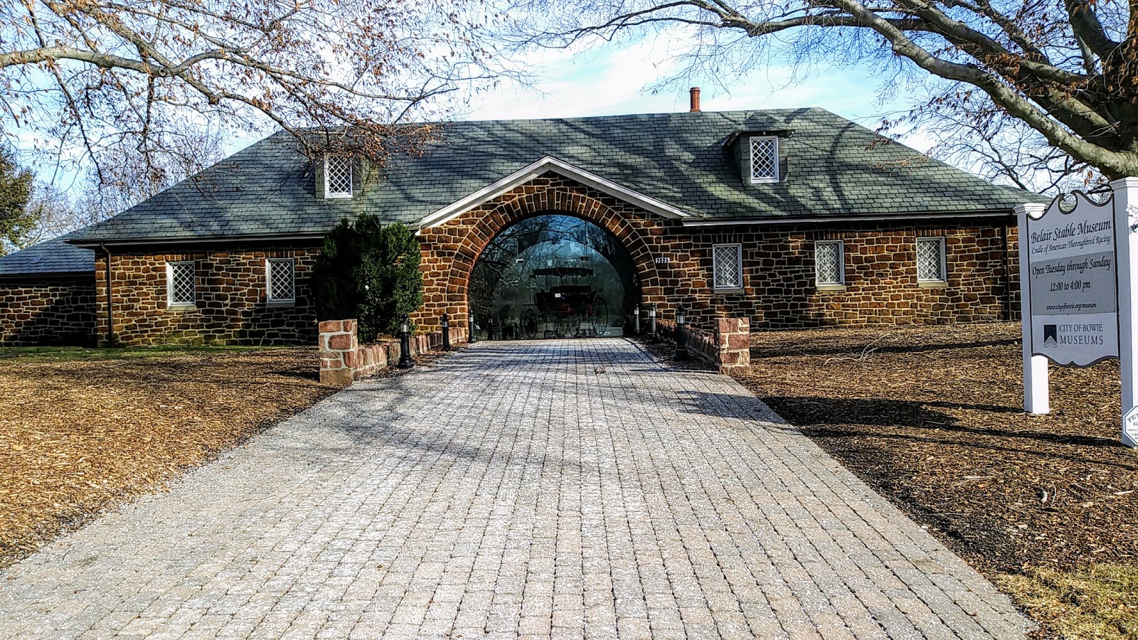 The OnLine Buzzletter Part 1 Belair Stable Museum Famous Horses