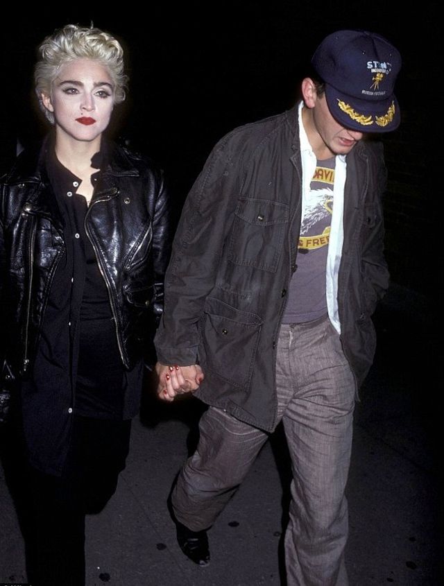 30 Candid Photographs of Madonna and Sean Penn in the 1980s Vintage