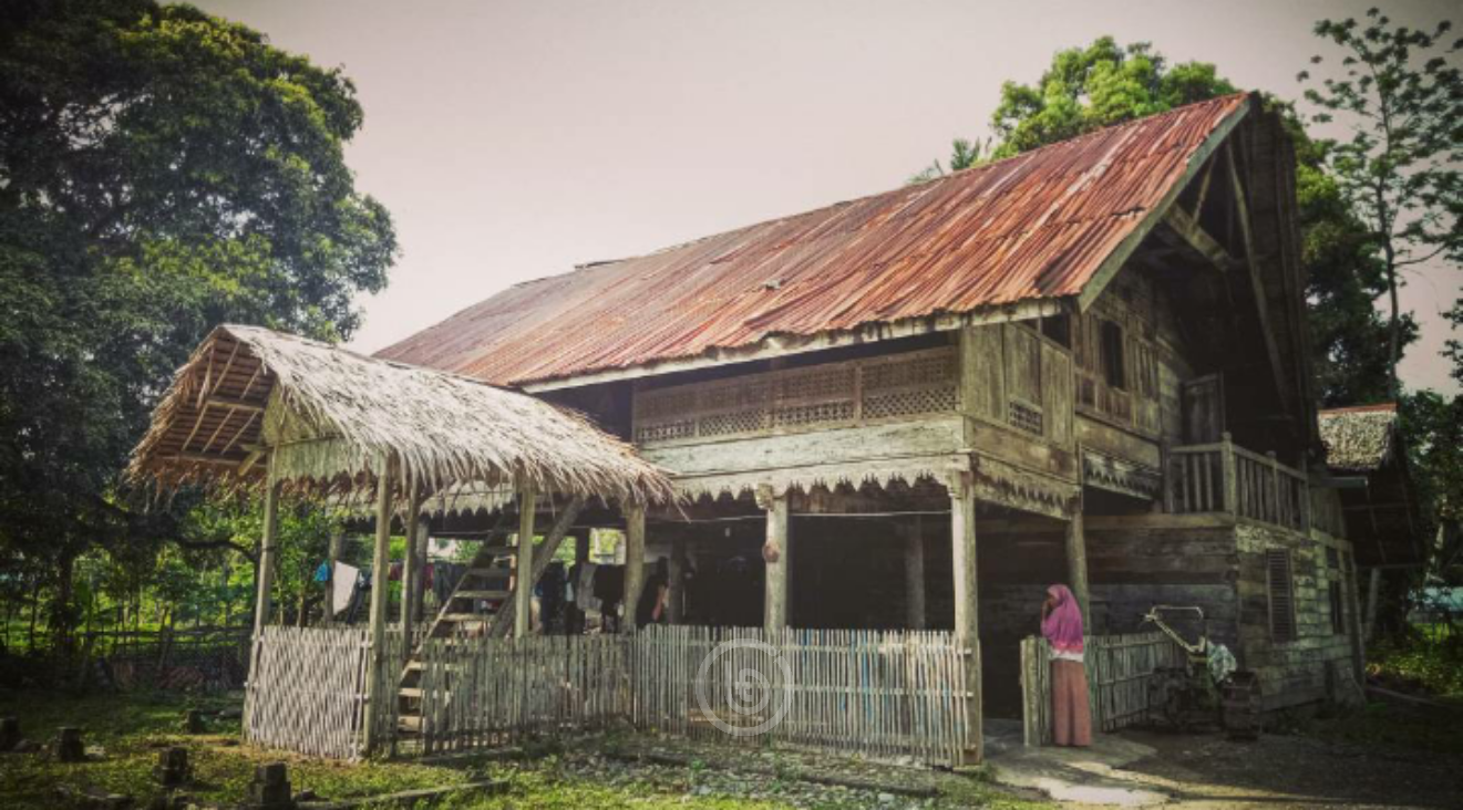 Rumoh Aceh Peninggalan Uleebalang Krueng Seumideun Beulangongtanoh