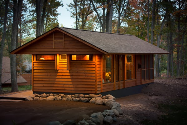 This “cabin” is only 400 square feet, which doesn’t sound like much. - This Looks Like A Charming Little Cabin. And It Is… But It’s So Much More Than That. Trust Me. This “cabin” is only 400 square feet, which doesn’t sound like much. - This Looks Like A Charming Little Cabin. And It Is… But It’s So Much More Than That. Trust Me.