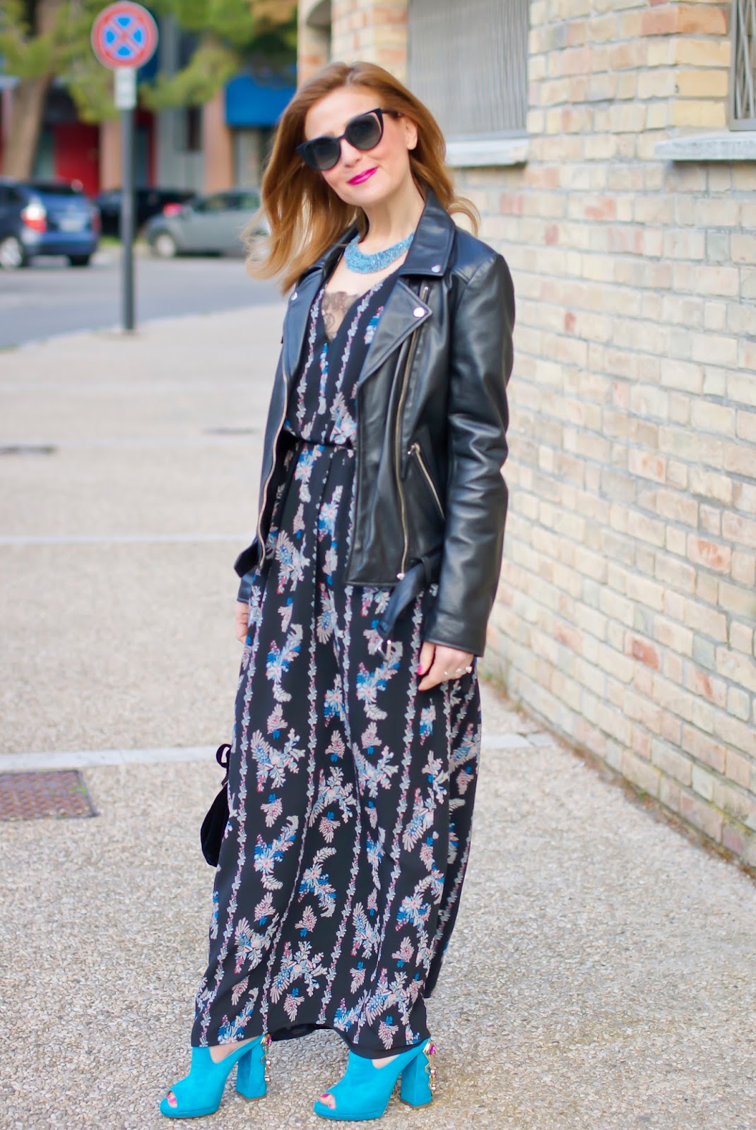 Boho style meets rockstar look with 1.2.3 Paris Babylone dress and Gabriel jacket on Fashion and Cookies fashion blog, fashion blogger style
