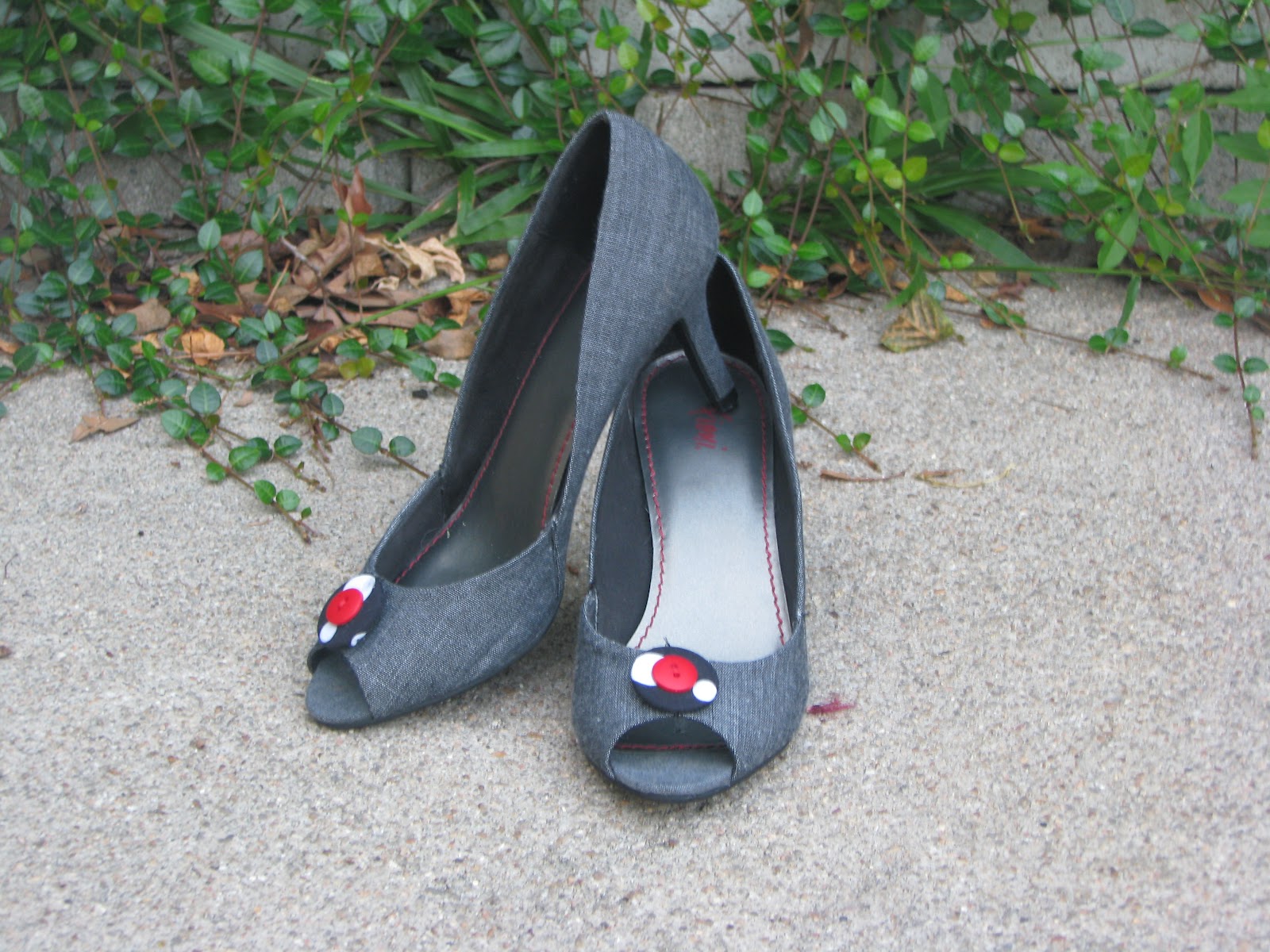 Refashion Coop DIY Shoe Accessories