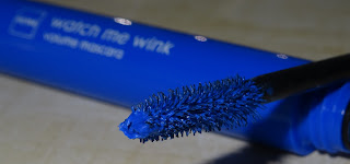 Review Hema Watch Me Wink Blauwe Mascara 