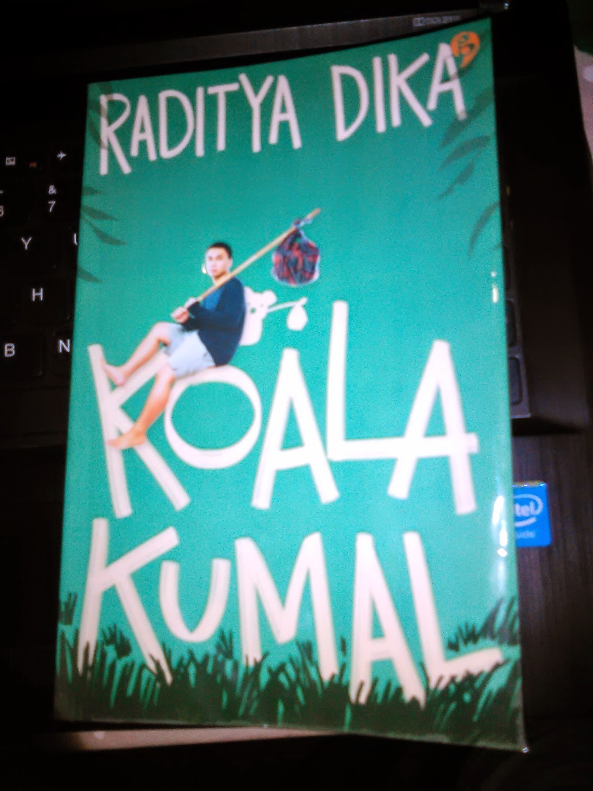 √ Koala Kumal (REVIEW) √ Koala Kumal (REVIEW)