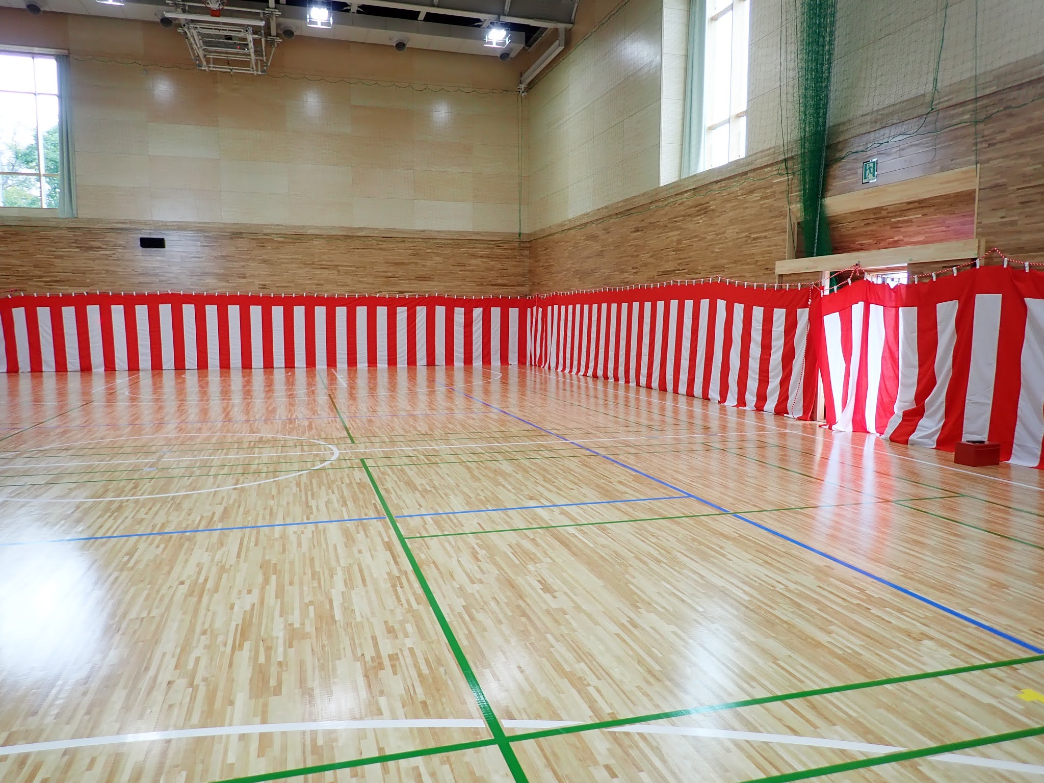 日常の様子 【70周年記念事業】紅白幕が届きました