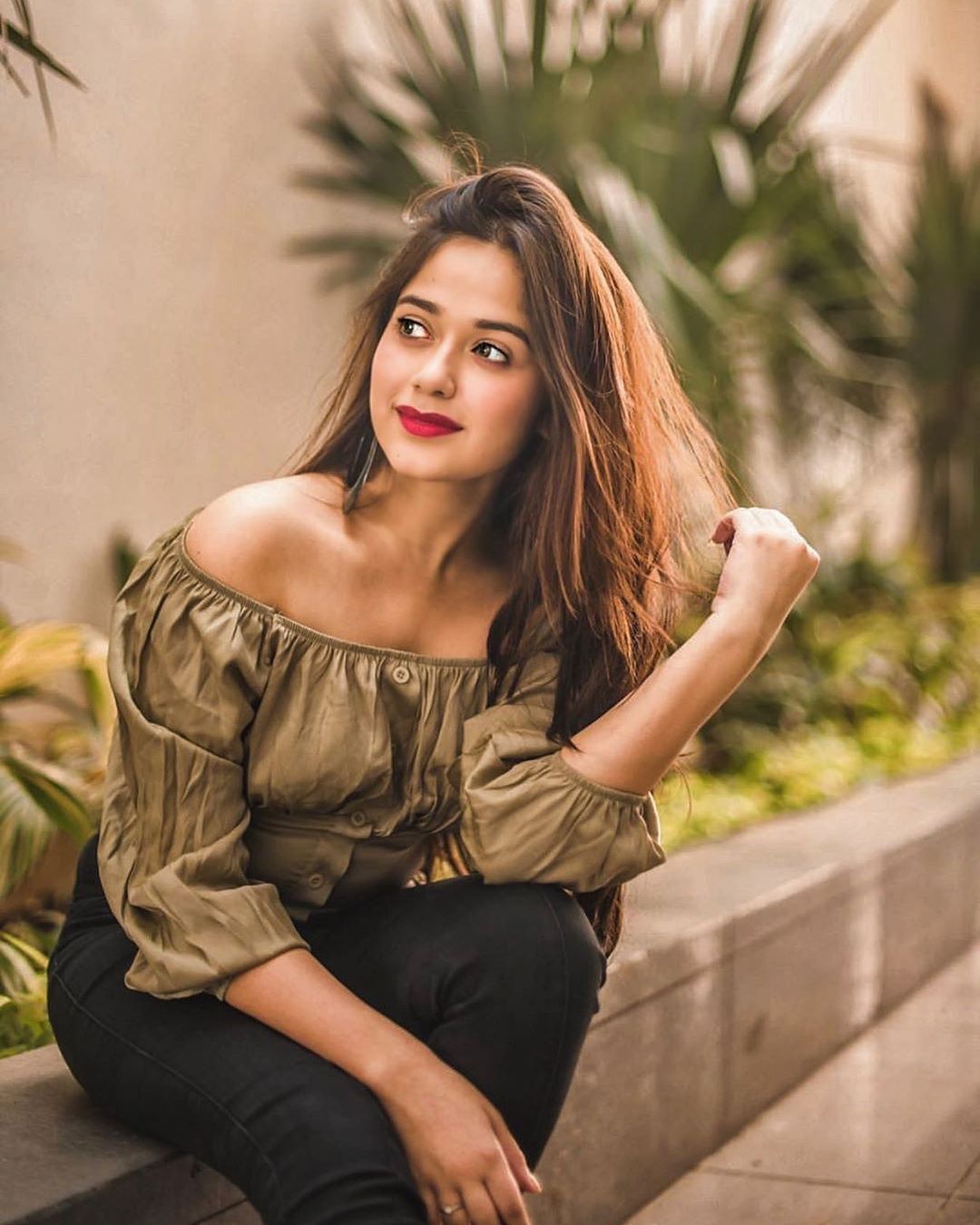 Stylish Jannat Zubair Photo