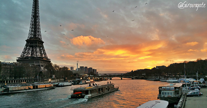 bateaux mouches crociera senna parigi