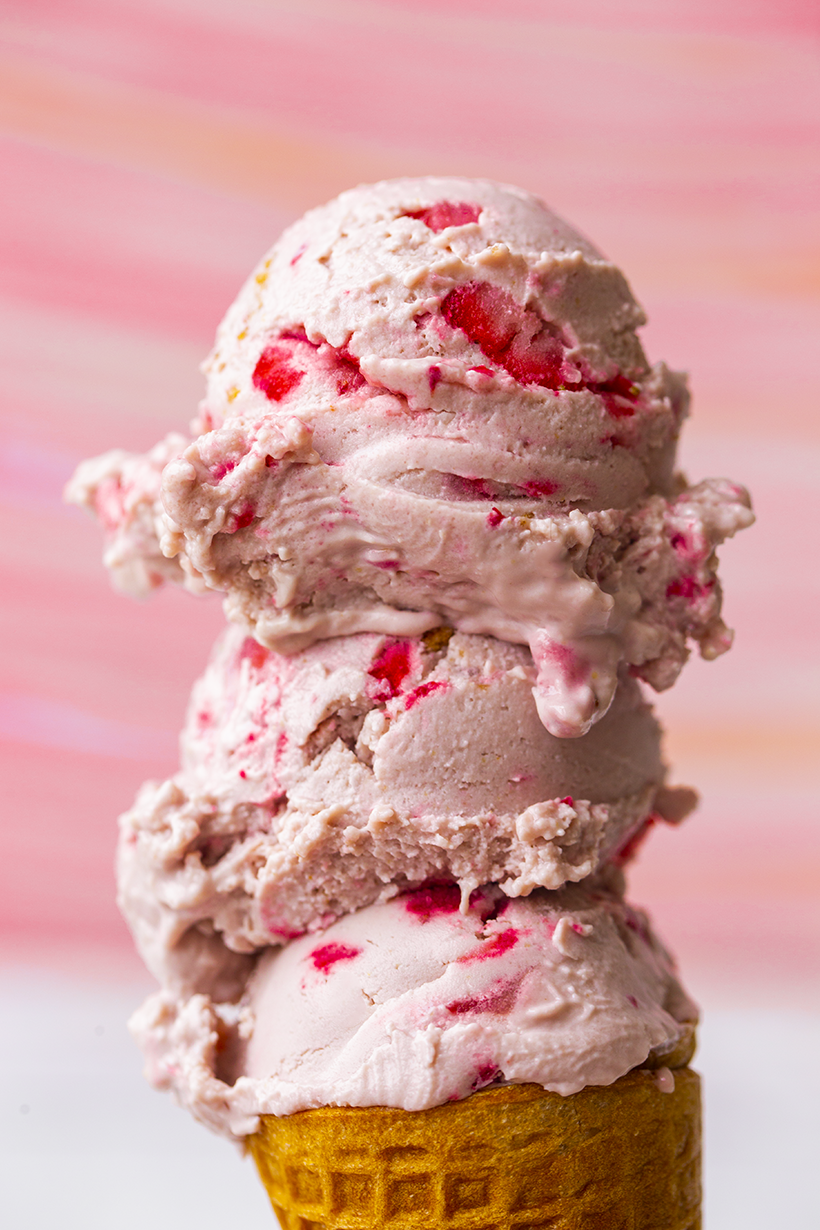 Fresh Strawberry Ice Cream - HealthyHappyLife.com