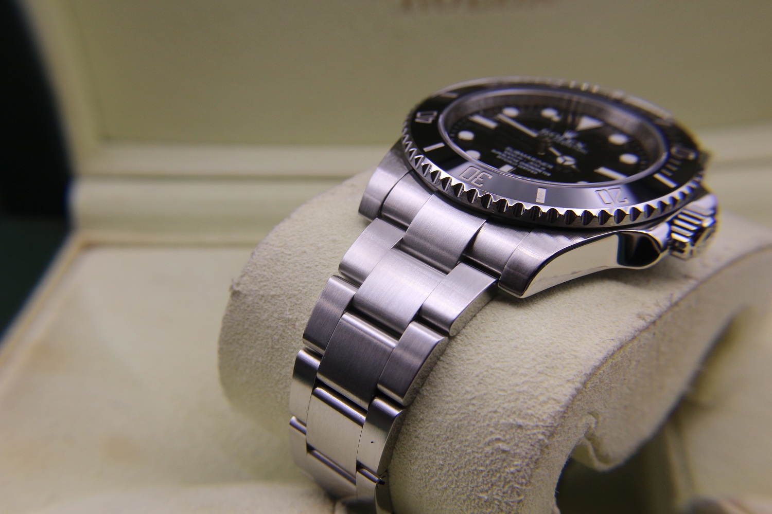 ROLEX SUBMARINER NO DATE CERAMIC 