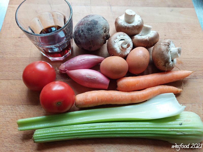 WesFood Herr Westerhausen kocht Consommé Royale