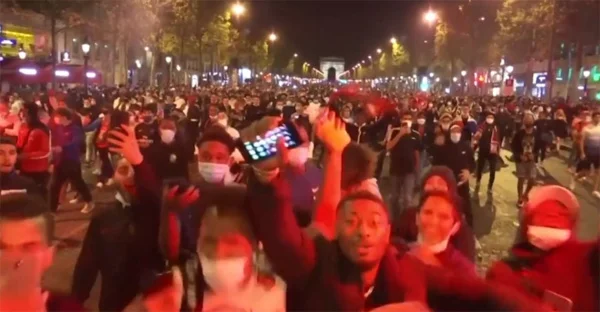 News, World, Paris, Football, Goal, Angry Fans cause riots in Paris after PSG lose Champions League final vs Bayern Munich