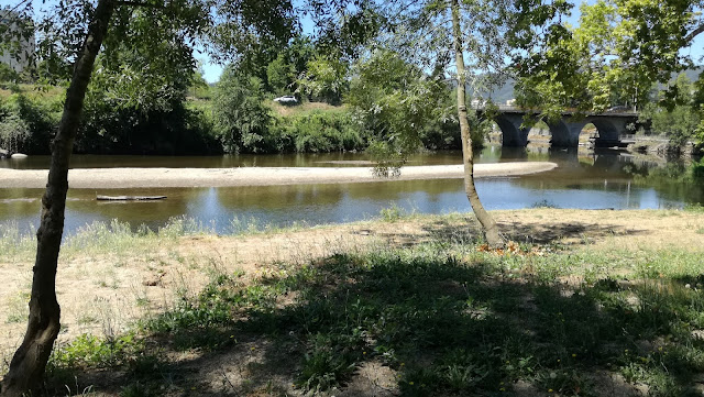 Praia Fluvial de Caldelas