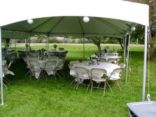 Outdoor tent