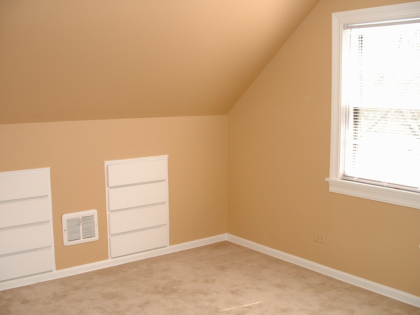 Interior Decorating Home And Garden: Master Bedroom Paint Color