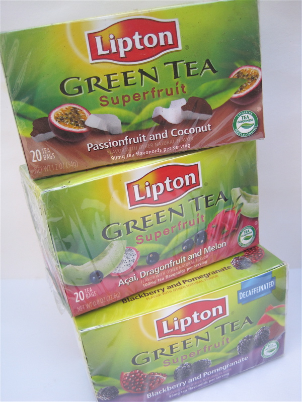 Tea With Friends: Lipton Green Teas with Superfruits