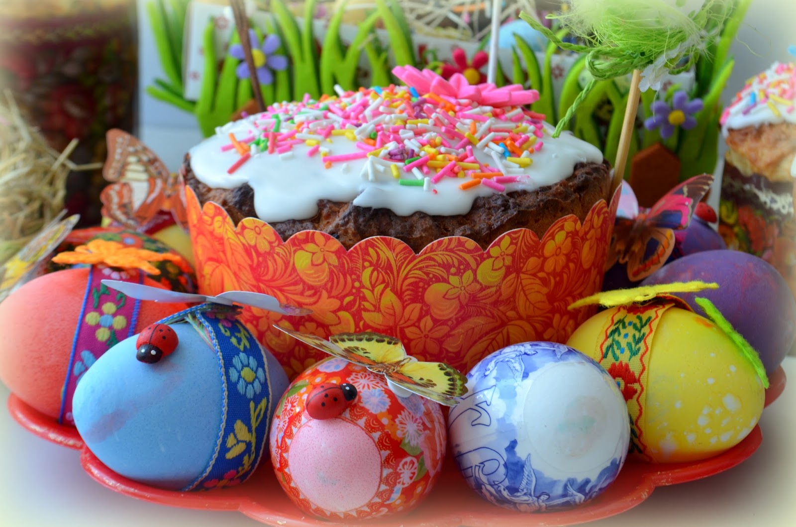 Кулич с изюмом