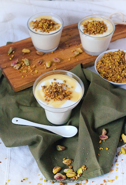 mellimille: Griechisches Joghurtmousse mit Pistaziencrunch