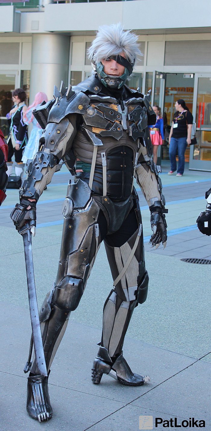 Raiden cosplay. Raiden Mgr в костюме. Metal Gear Rising Райден косплей. Райден 2013. Райден косплеерши.