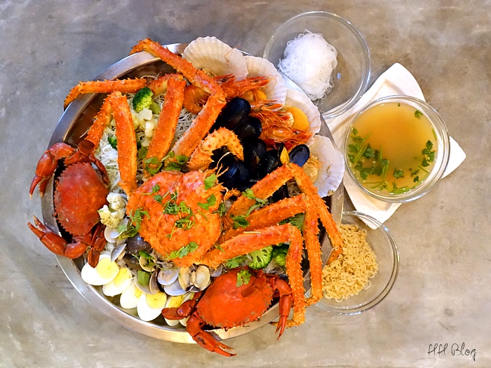 Alaska King Crab Seafood Platter Thonglor Thai Restaurant HH BLOG
