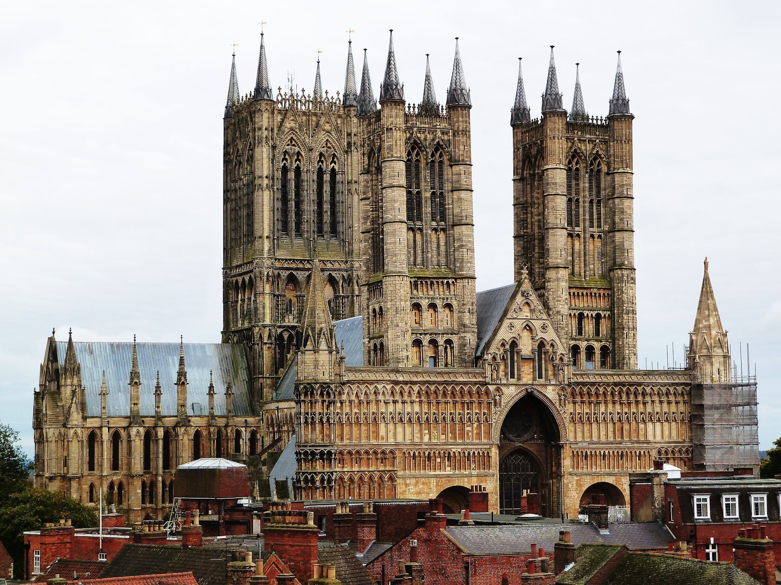 tours of lincoln cathedral