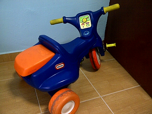 little tikes tough tyre trike