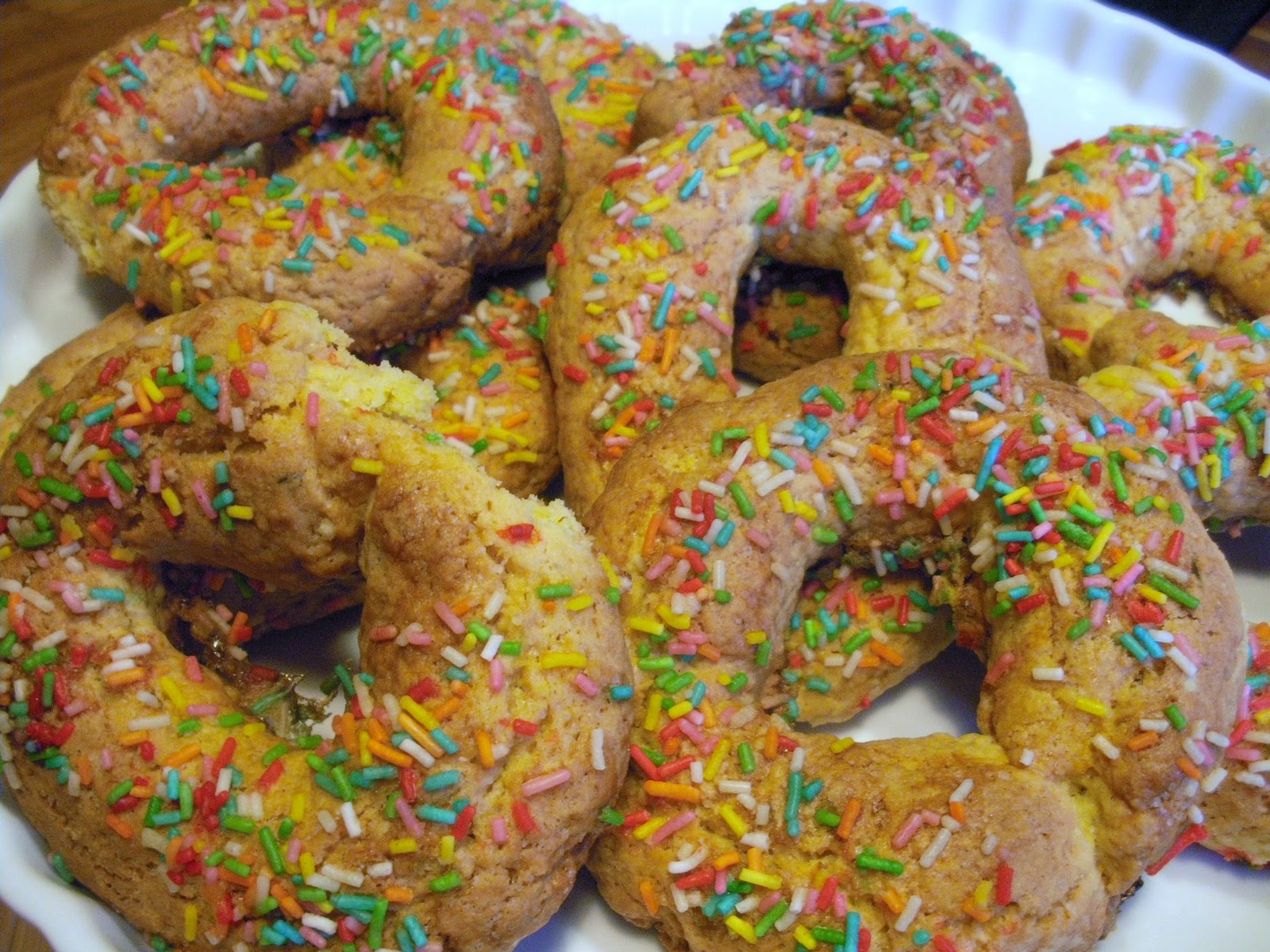 In Cucina con l'Ostessa biscotti siciliani pasquali (Viscotta cà liffia)