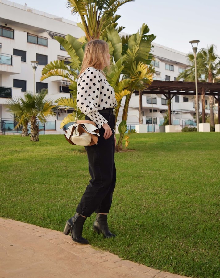 look_con_Lunares_y_Slouchy_otoño