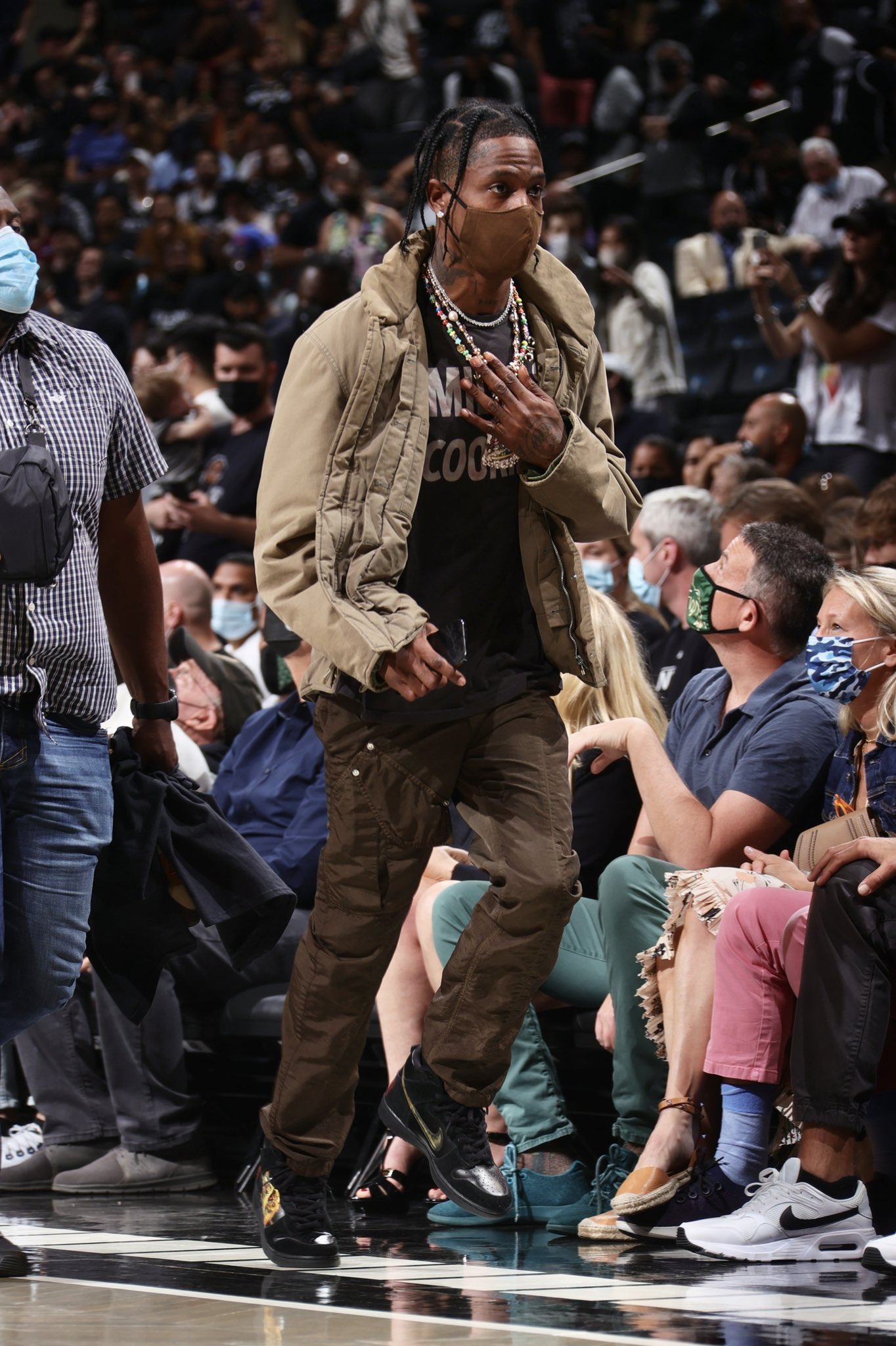 tenis adidas travis scott