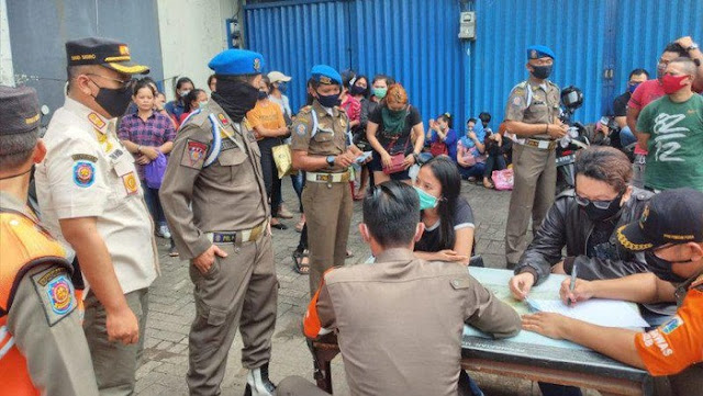Pengakuan Pengunjung Diskotek Top One Jakarta: Dikunci 7 Jam di Ruang Gelap! Pengakuan Pengunjung Diskotek Top One Jakarta: Dikunci 7 Jam di Ruang Gelap!