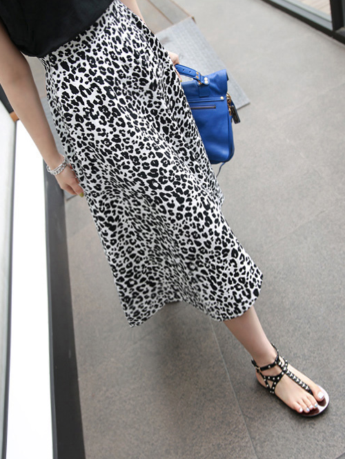 [Miamasvin] Leopard Print Midi Skirt | KSTYLICK - Latest Korean Fashion ...