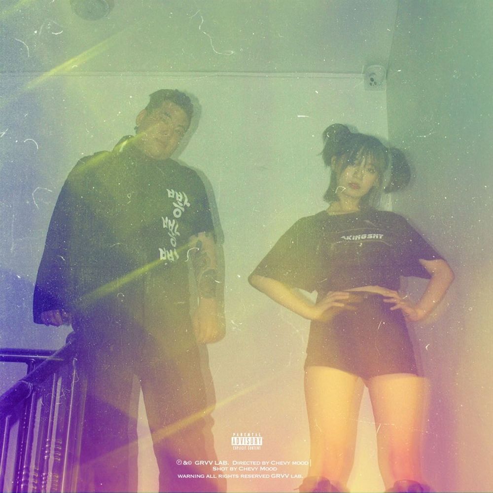 DUNCHI, JINSTEW – Gold Silver Room – Single