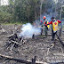 Anggota Koramil 19/Kelam bersama Manggala Agni Tindak Titik Hotspot