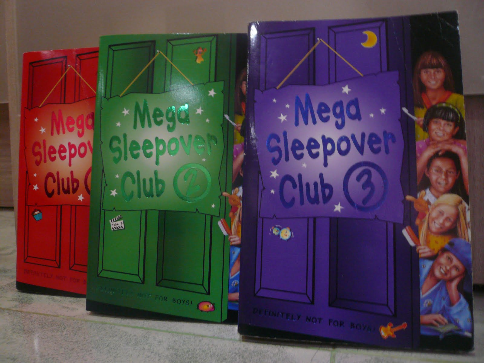 secondhandful-selling-pre-loved-books-mega-sleepover-club-series